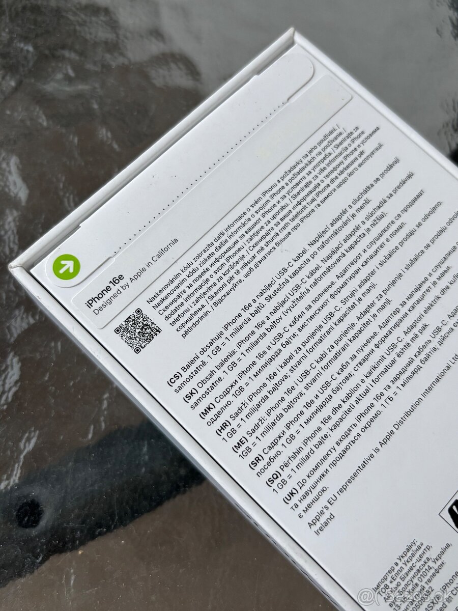 Apple iPhone 16e 128GB Black NEROZBALENÝ - 2