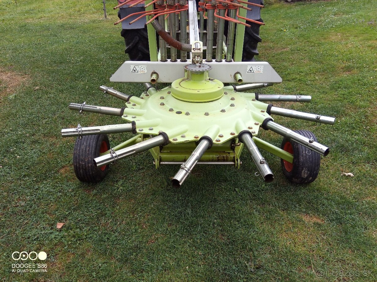 Zhrňovač sena 4,3m - 2