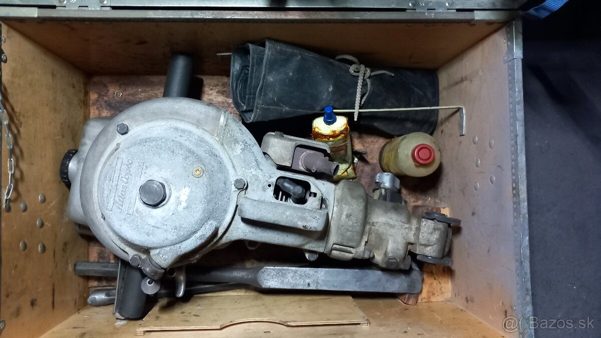 Benzínová vŕtačka Atlas Copco Cobra BBM 47 LA - 2