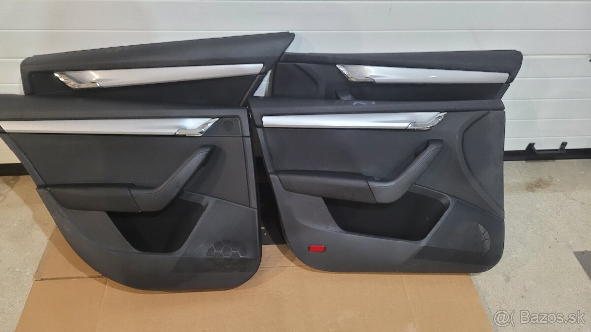 Tapacire dvier Škoda Octavia III combi - 2