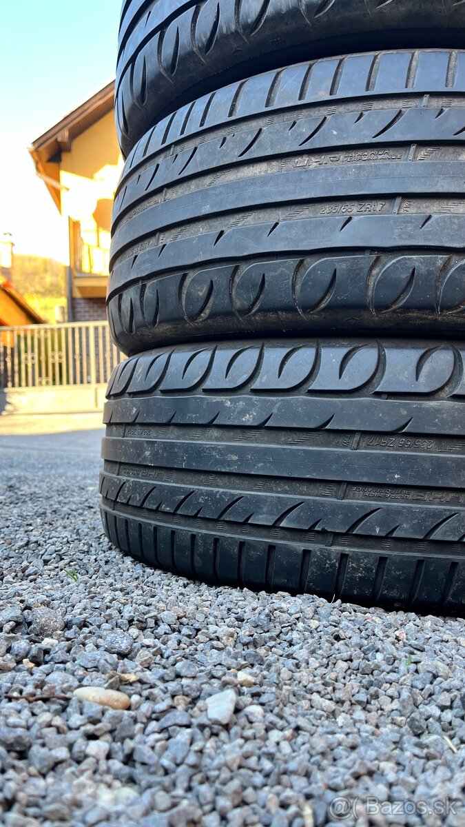 Pneu 235/55 r17 letné - 2