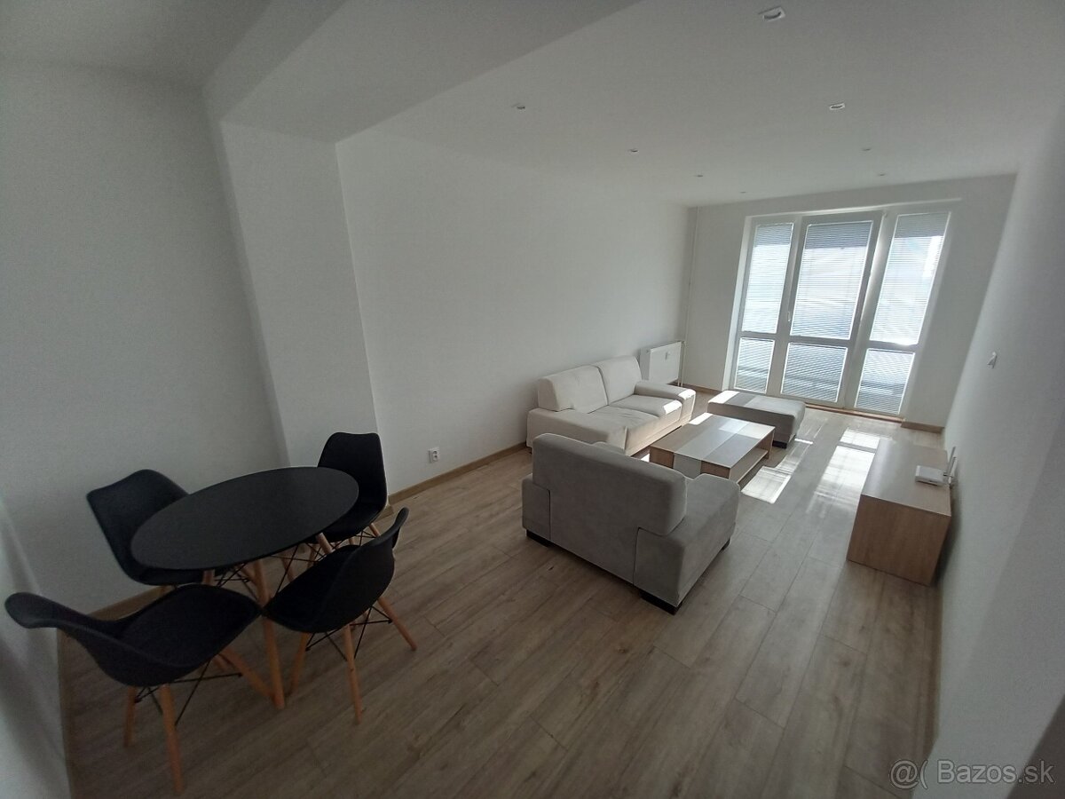 2 i. byt s balkónom na prenájom - 2