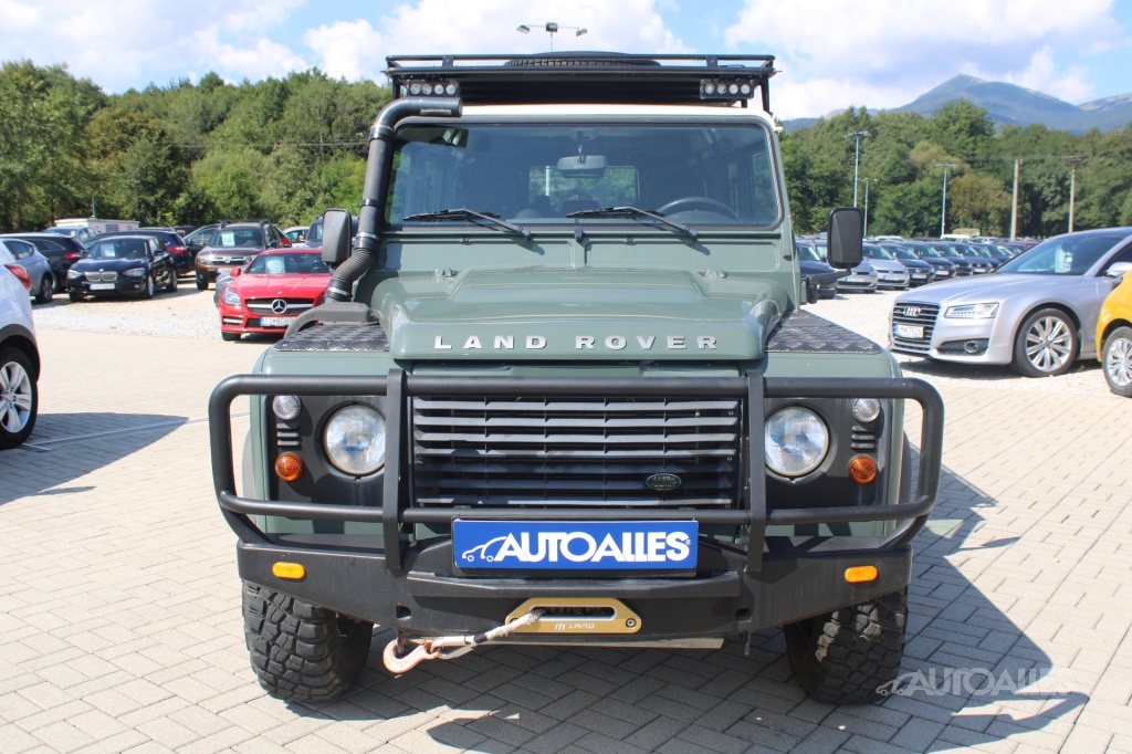 Land Rover Defender 2,4 TDCi 90 kW 110 SW 4x4