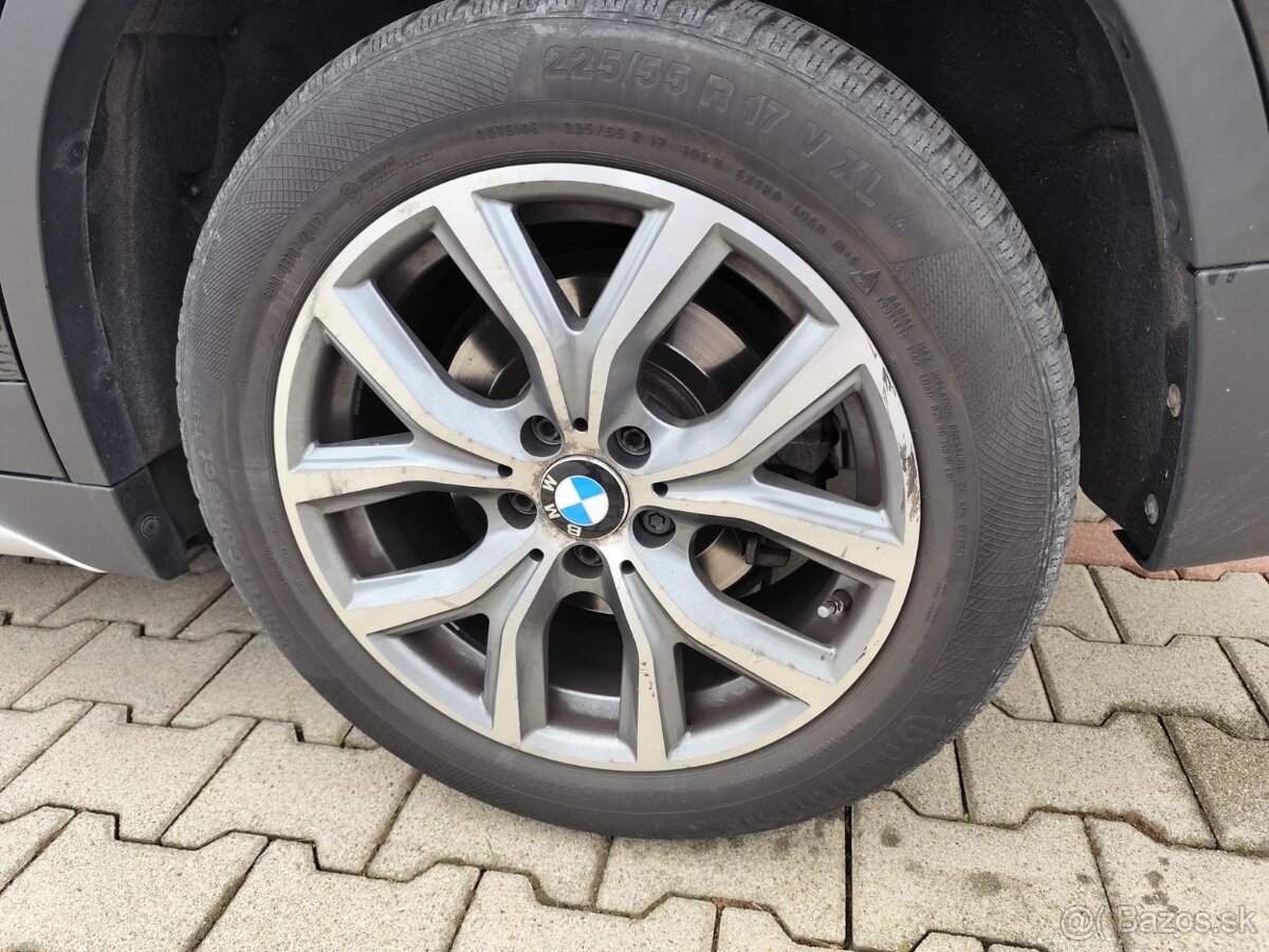 Obuté 17" disky na BMW X1 r. v 2017 - 2