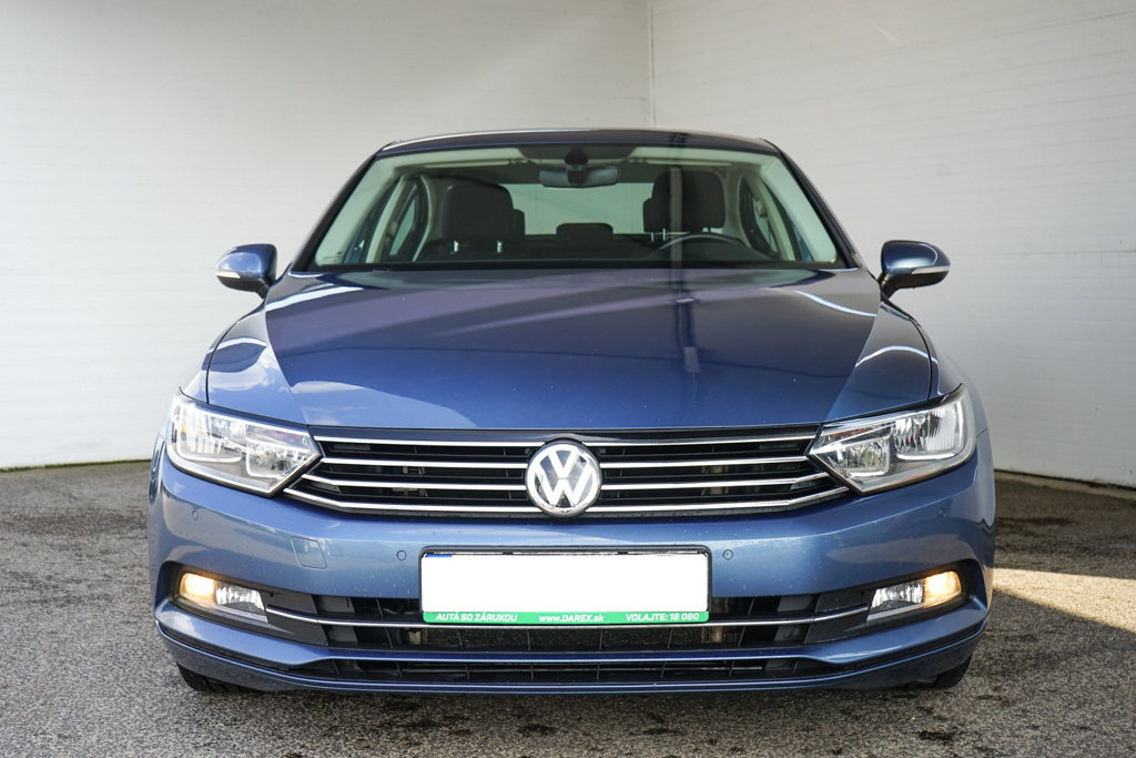 34-VOLKSWAGEN Passat, 2018,nafta,2.0TDI Comfortline,110kW - 2