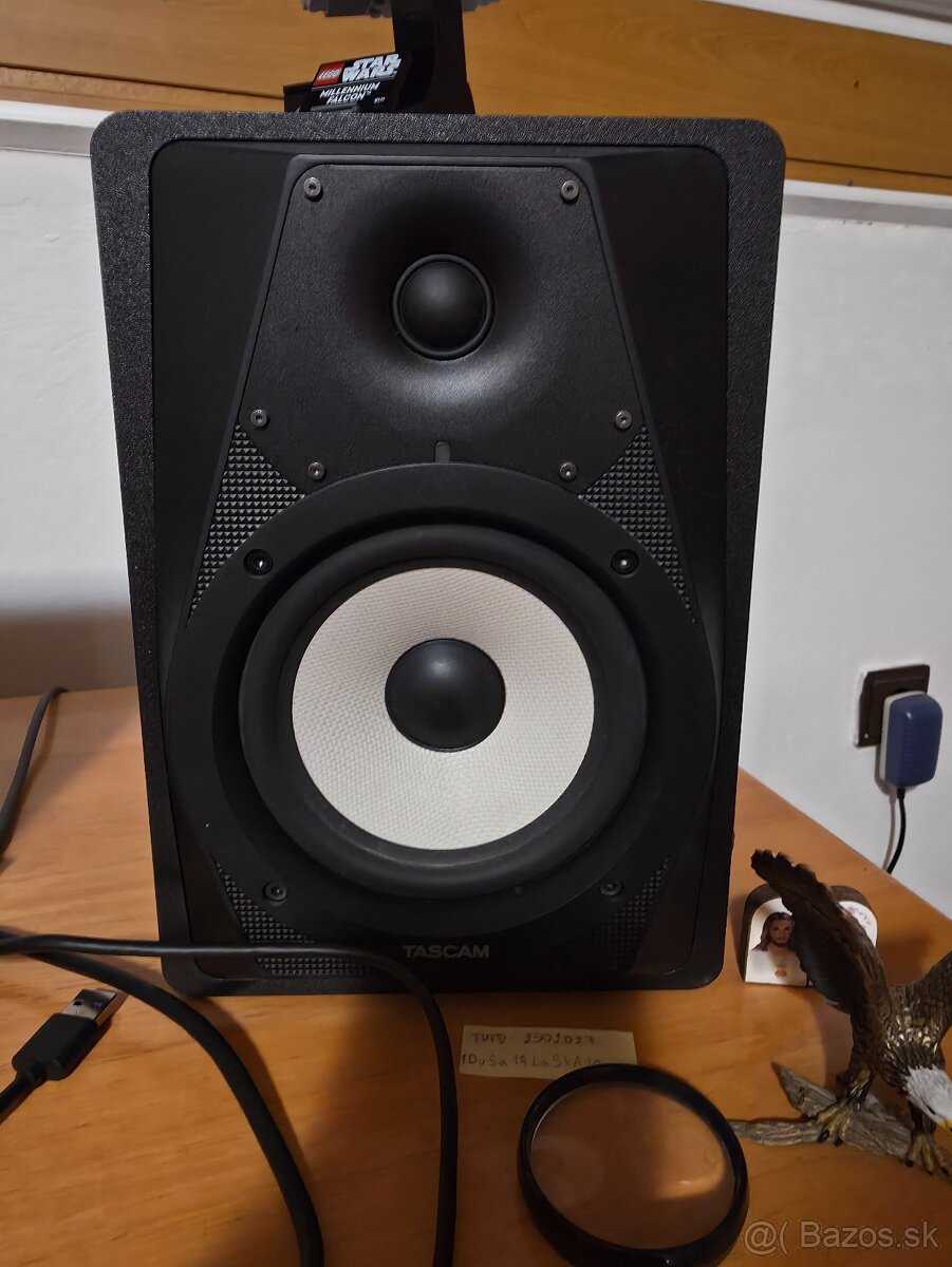 Tascam VL-S5 plus Audient iD4 - 2