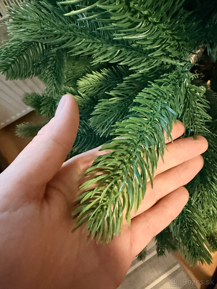 Vianočný 3D stromček 150cm - 2