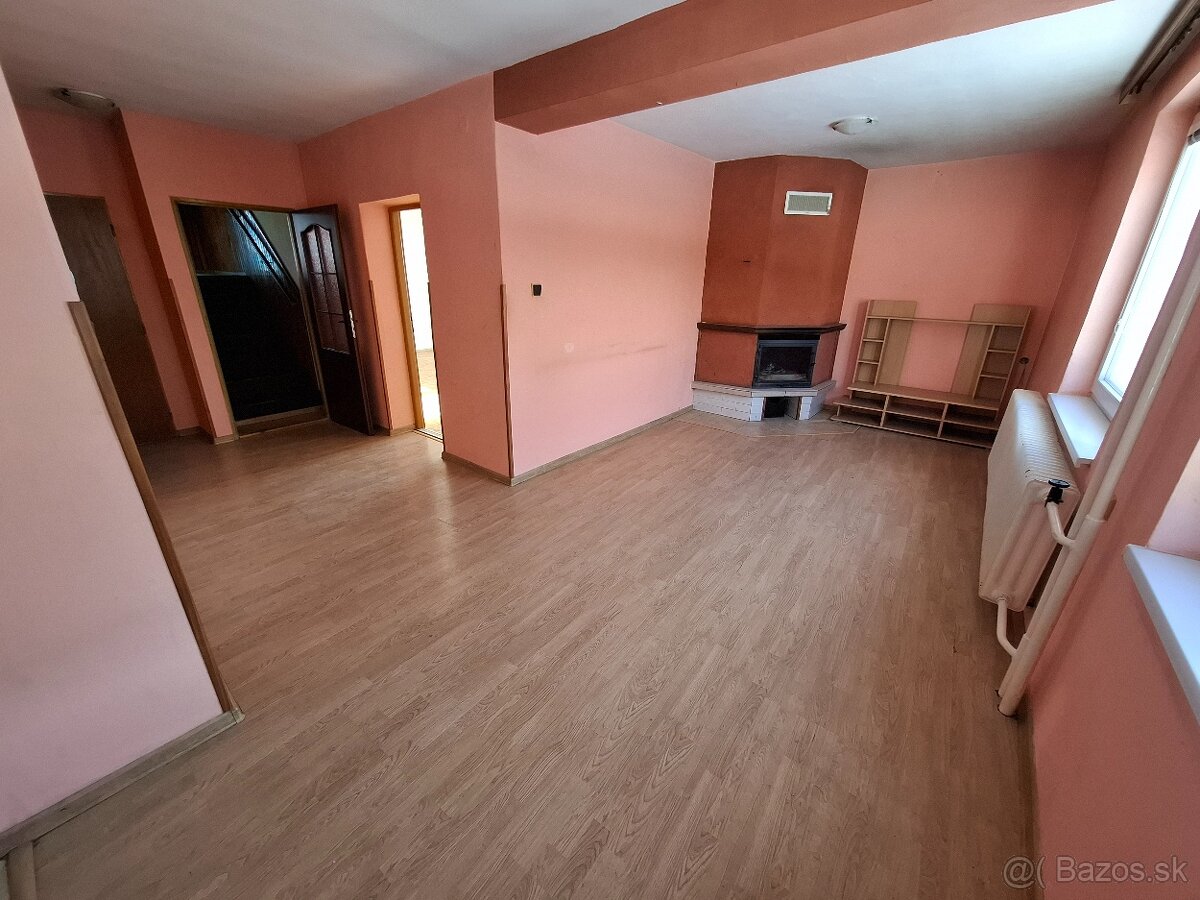 Rodinný dom v obci Jamník - 2