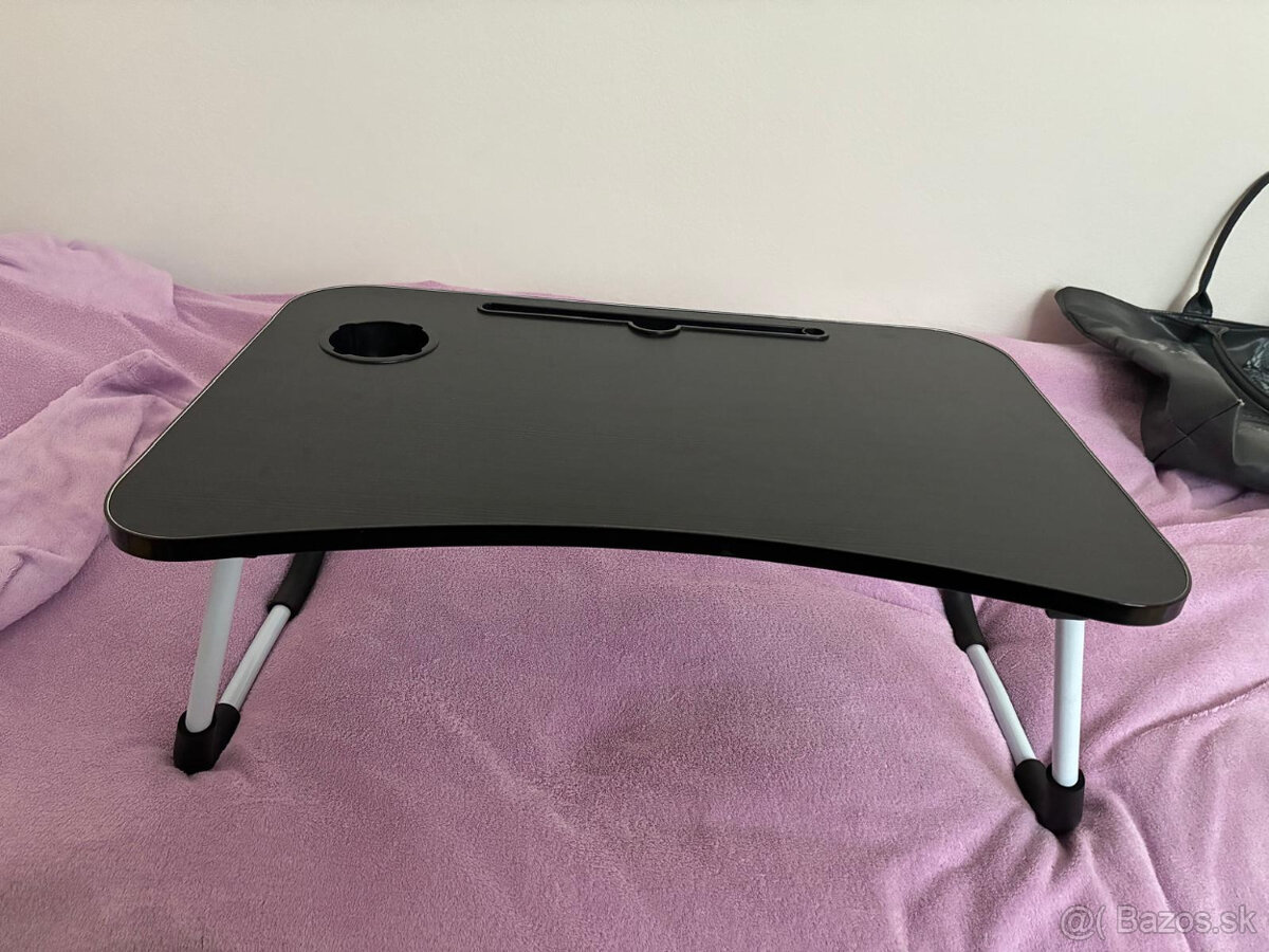 Predám skladací stolík na notebook - 2