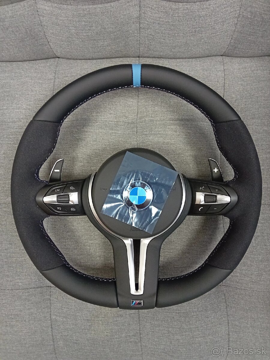 Športový alcantara BMW volant - 2