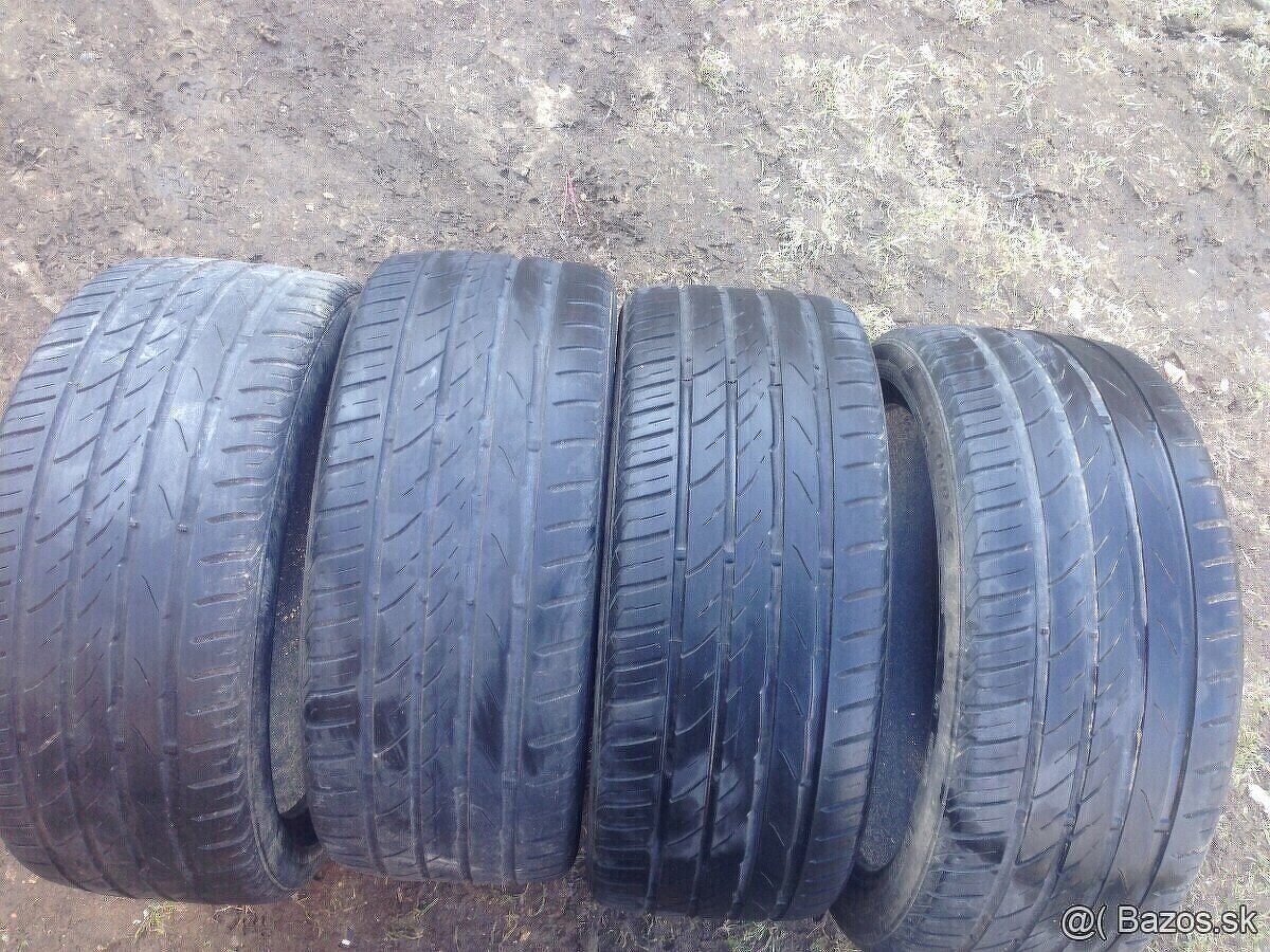 Predám letné Pneu 215/40r17 4.5/5mmna - 2