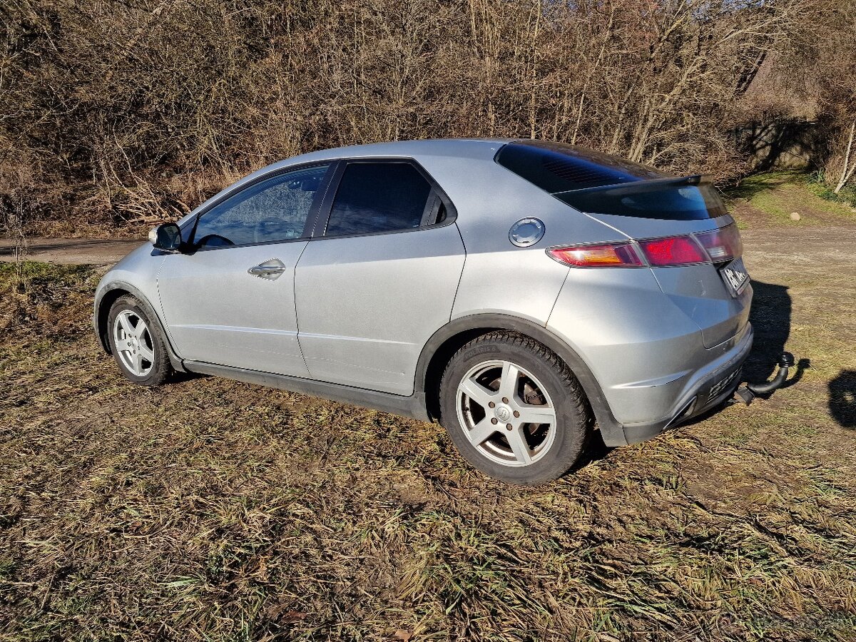 Honda civic 1.8 Vtec 8 g Ufo - 2