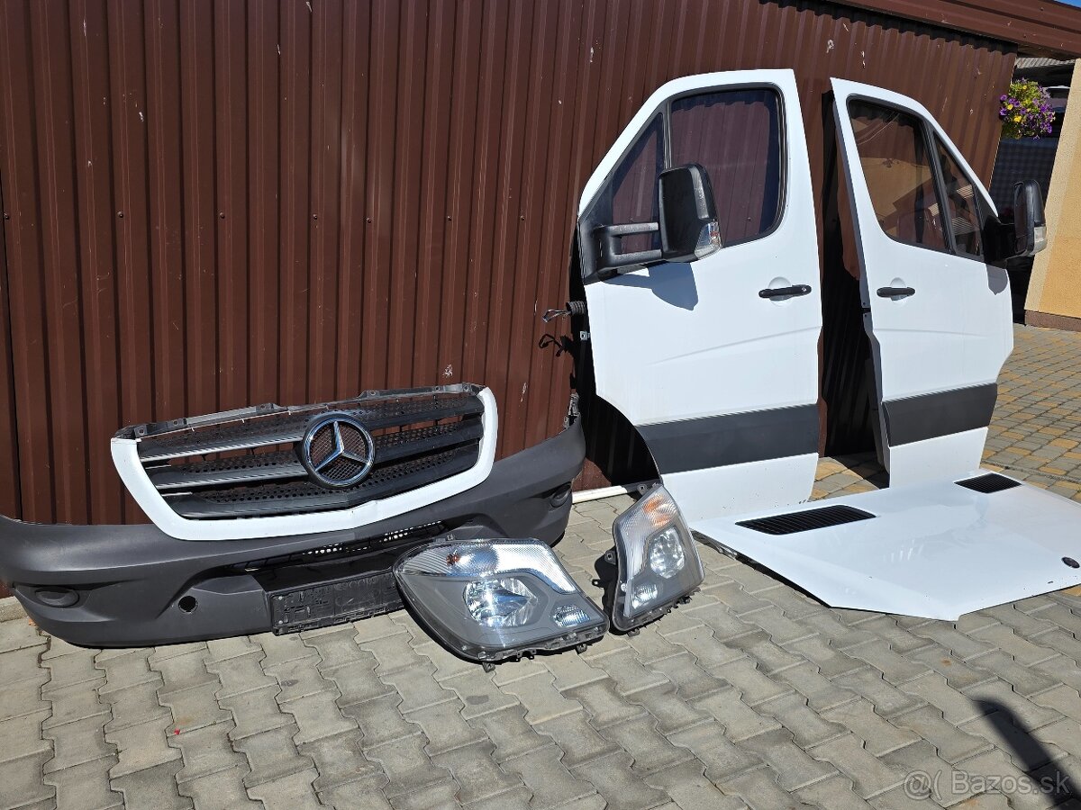 MERCEDES SPRINTER predné svetlá - 2