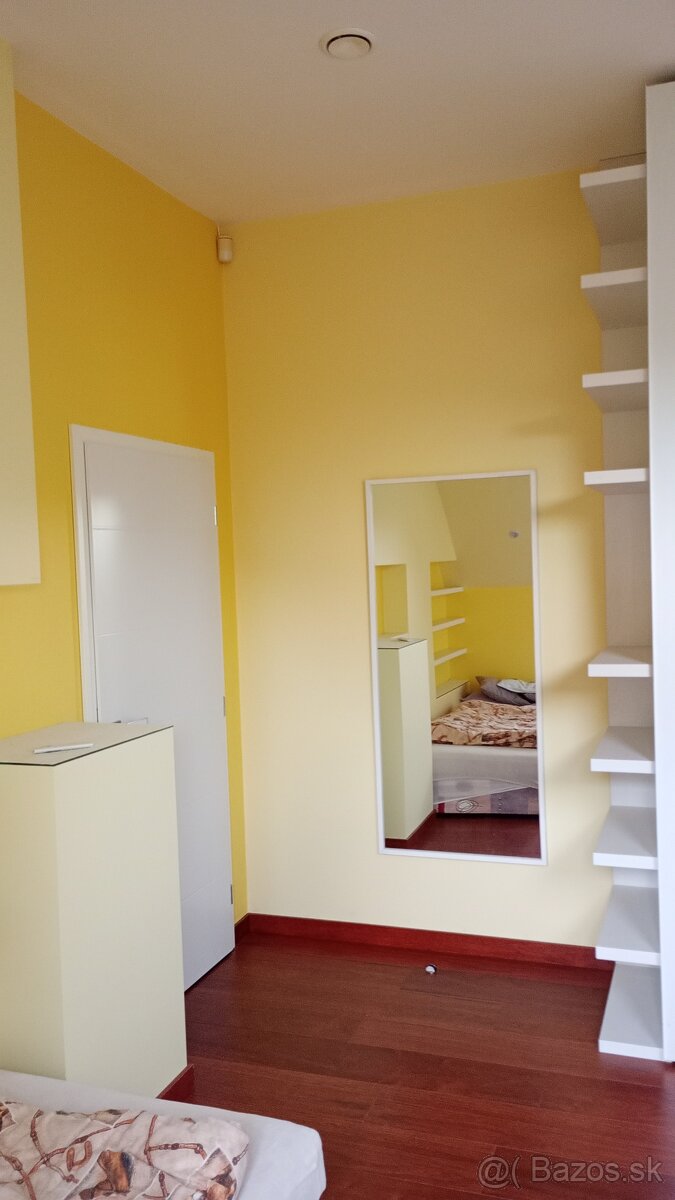 Prenajmem izbu v novom rodinnom dome pri lese v BA Dubravke - 2