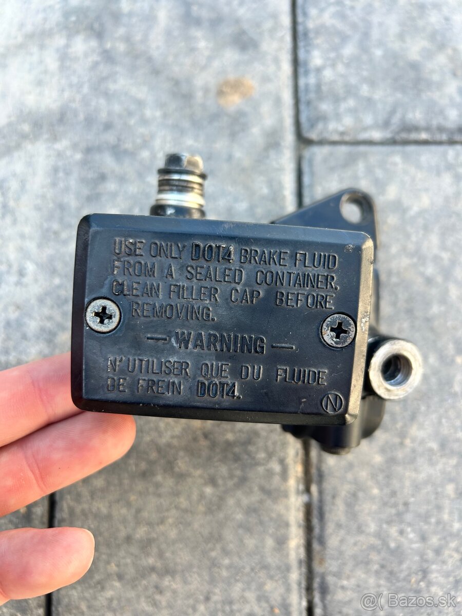 Hlavný predný brzdový valec Nissin - 2