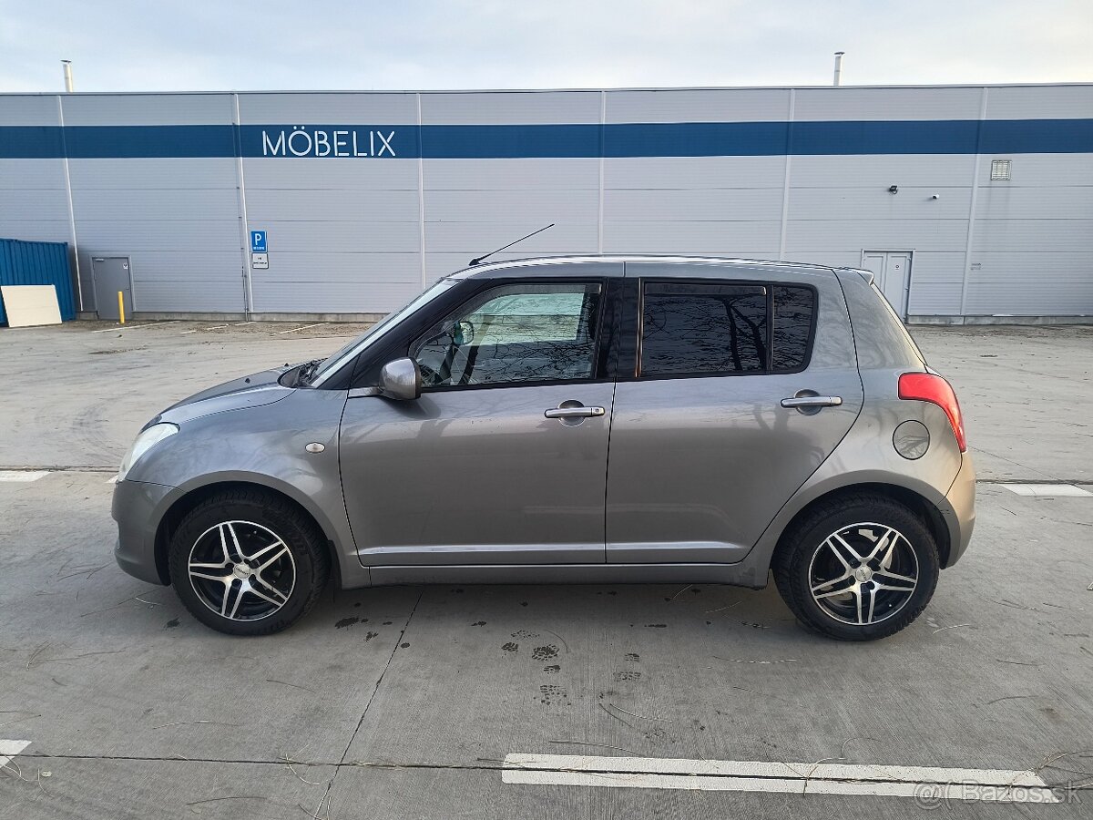 Suzuki Swift 1.3 - 2