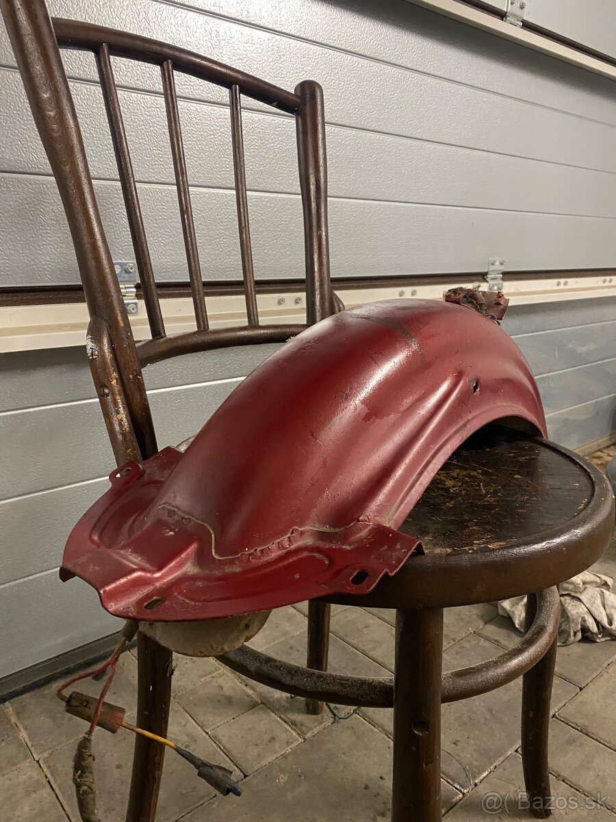 Zadný blatník Jawa 250/350 panelka - 2