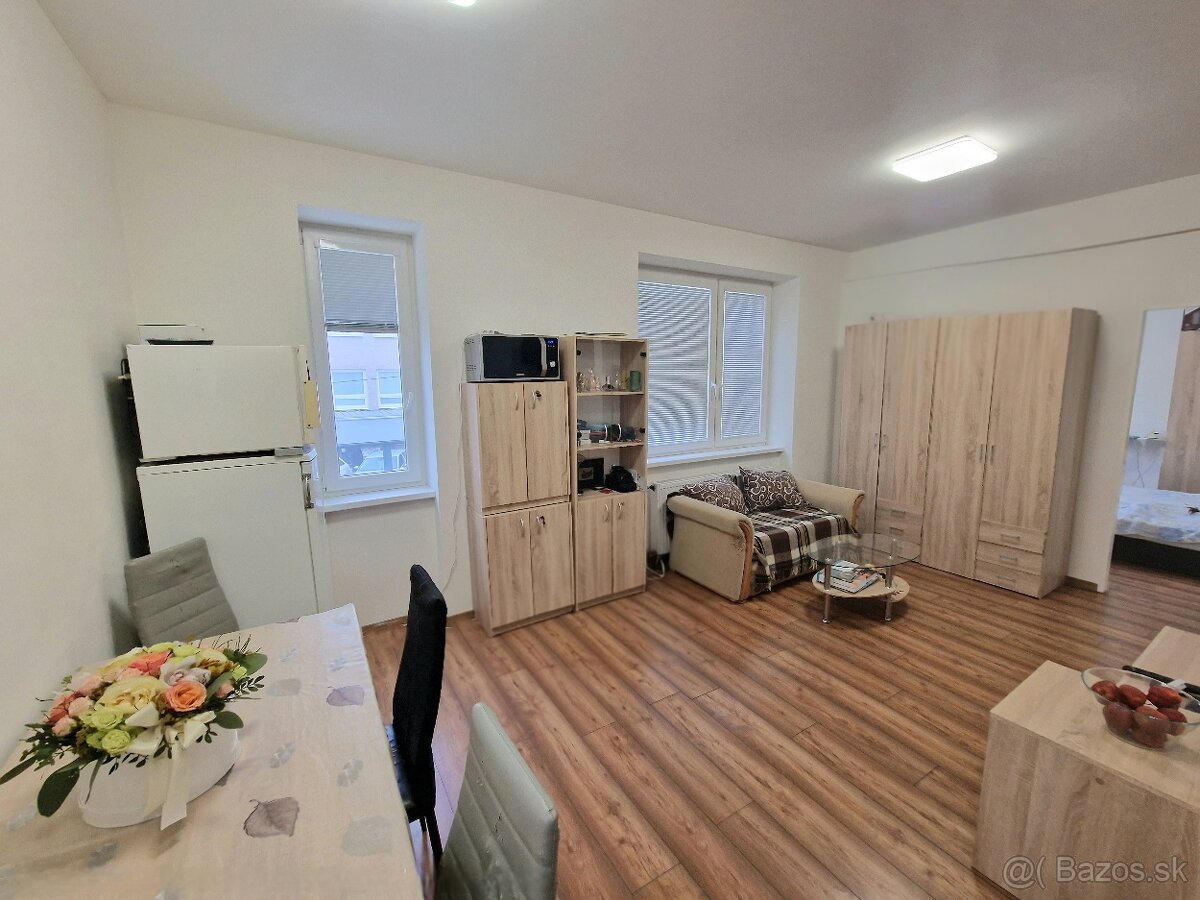 2 izbový byt v centre mesta - 2