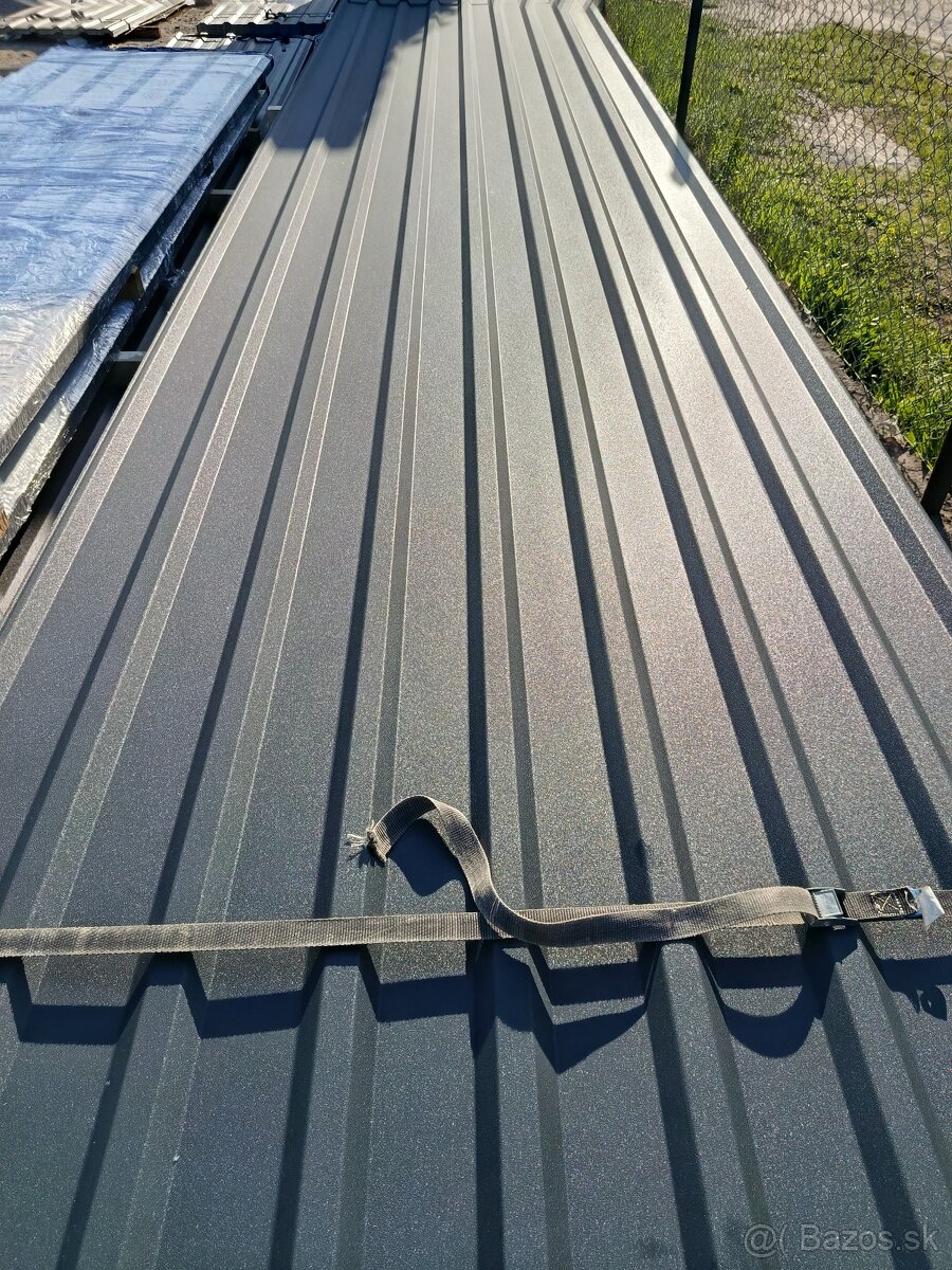 Trapézový plech T18 0,47mm Grafit RAL 7016 - 2