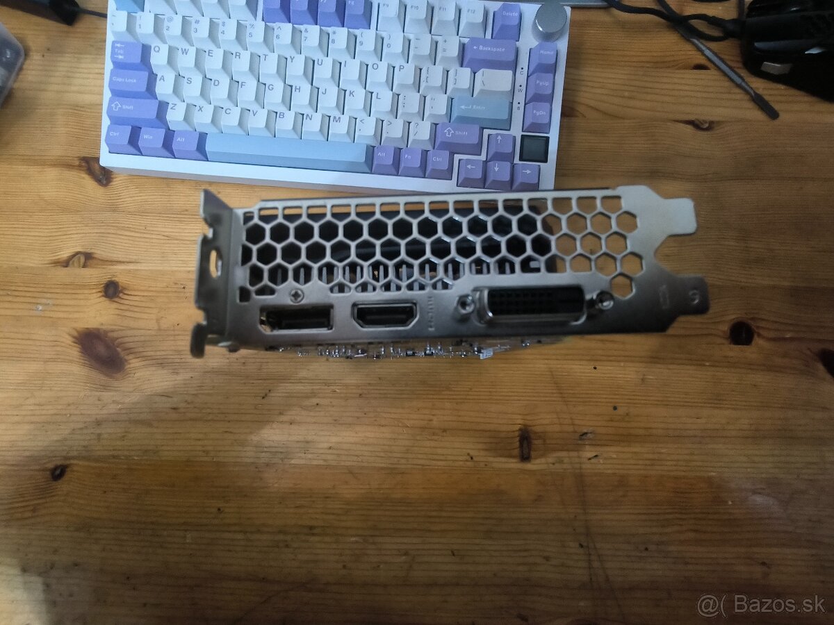 GTX1650SUFER PEGASUS OC 4G GDDR6 - 2