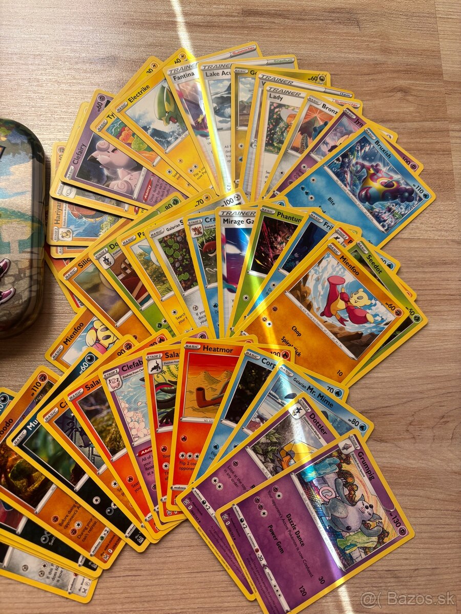 Pokémon karty+plechová krabička - 2