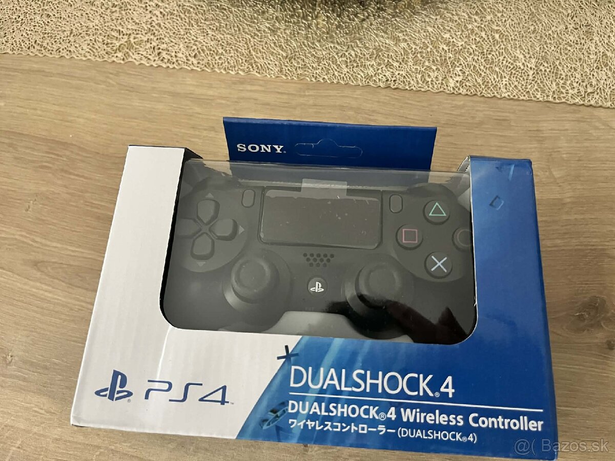 PS4 ovládač - 2