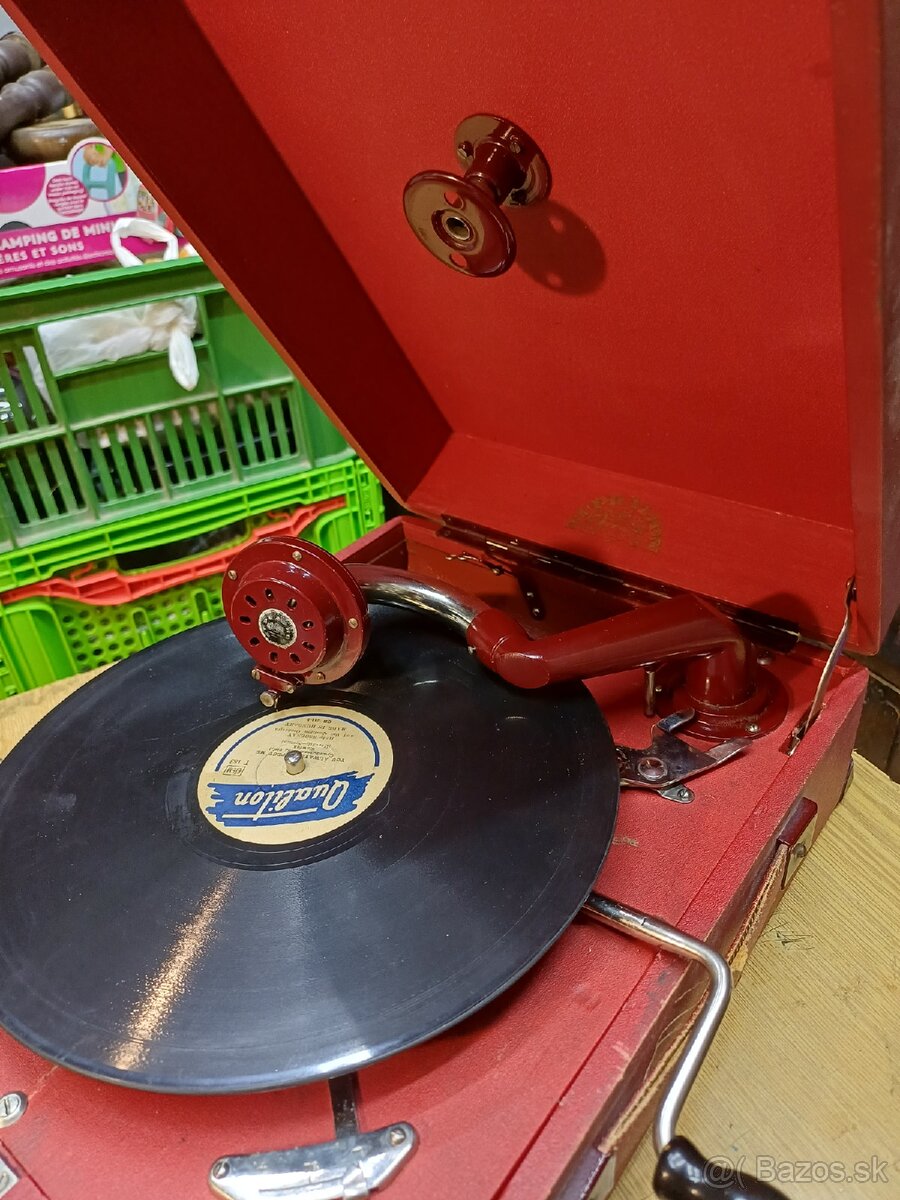 Predám starožitný gramafon - 2
