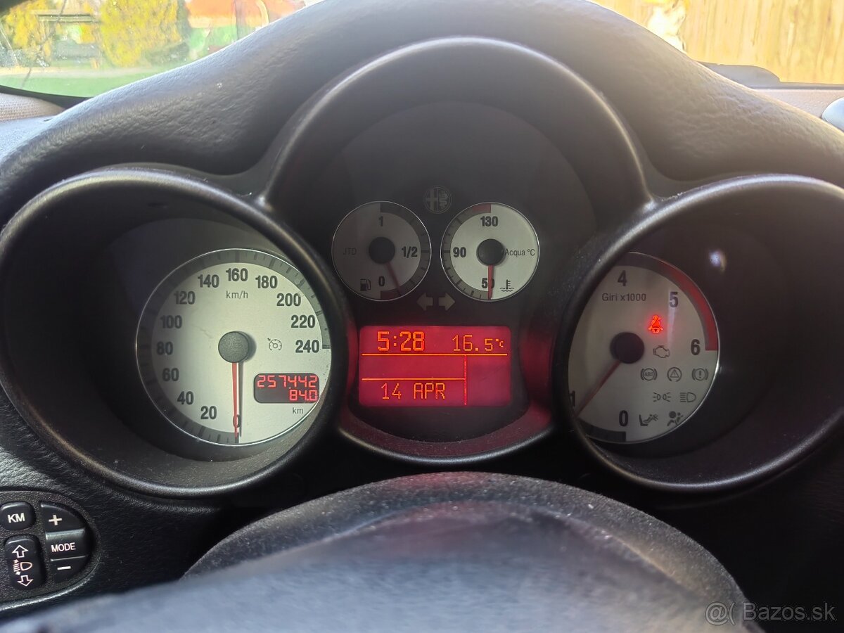 Alfa Romeo gt 1.9 jtd 110kw - 2