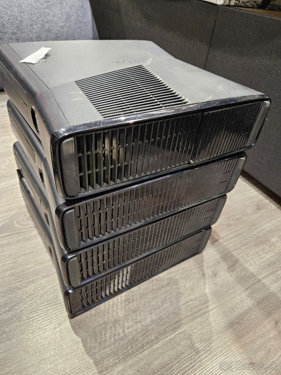 xbox 360 na diely, kus 30€ jedna za 40e - 2