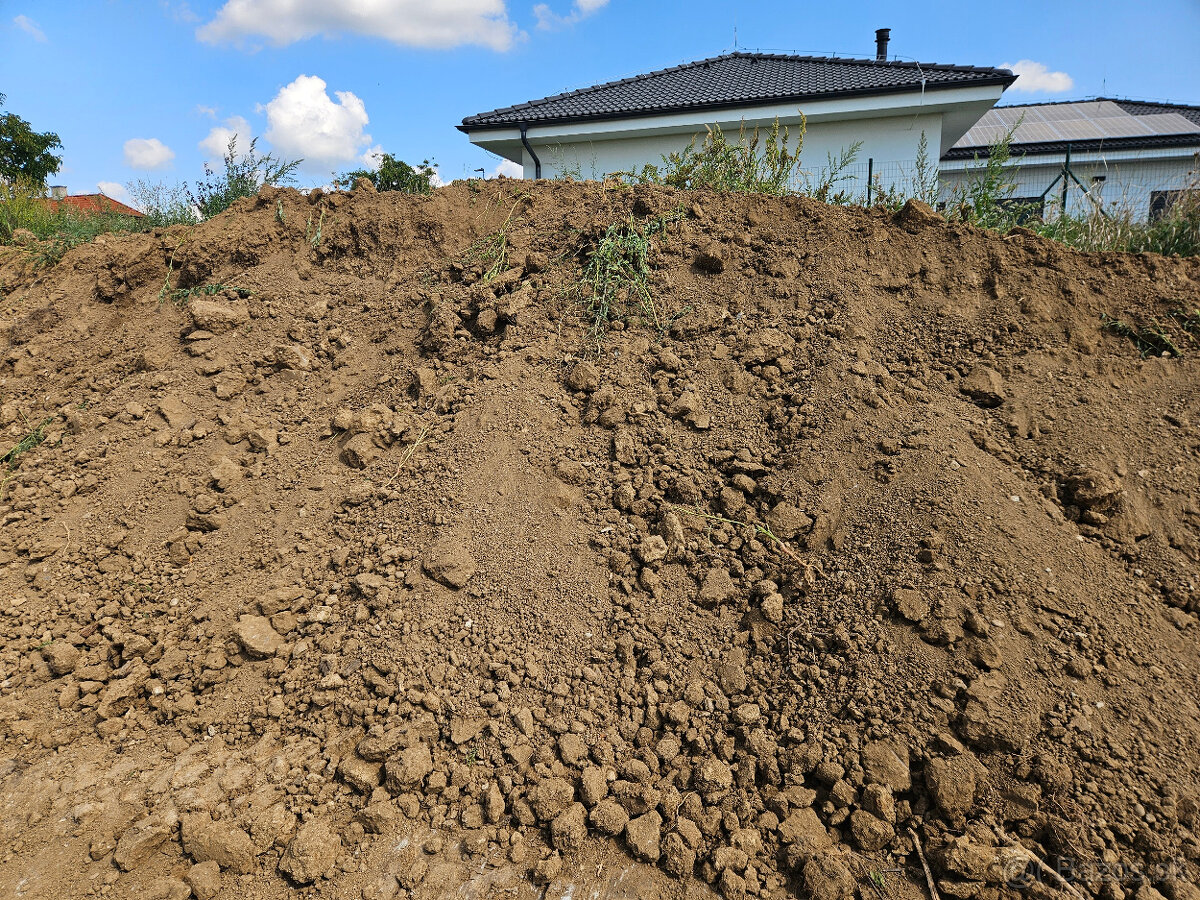 Darujem zeminu - Nitra - 2