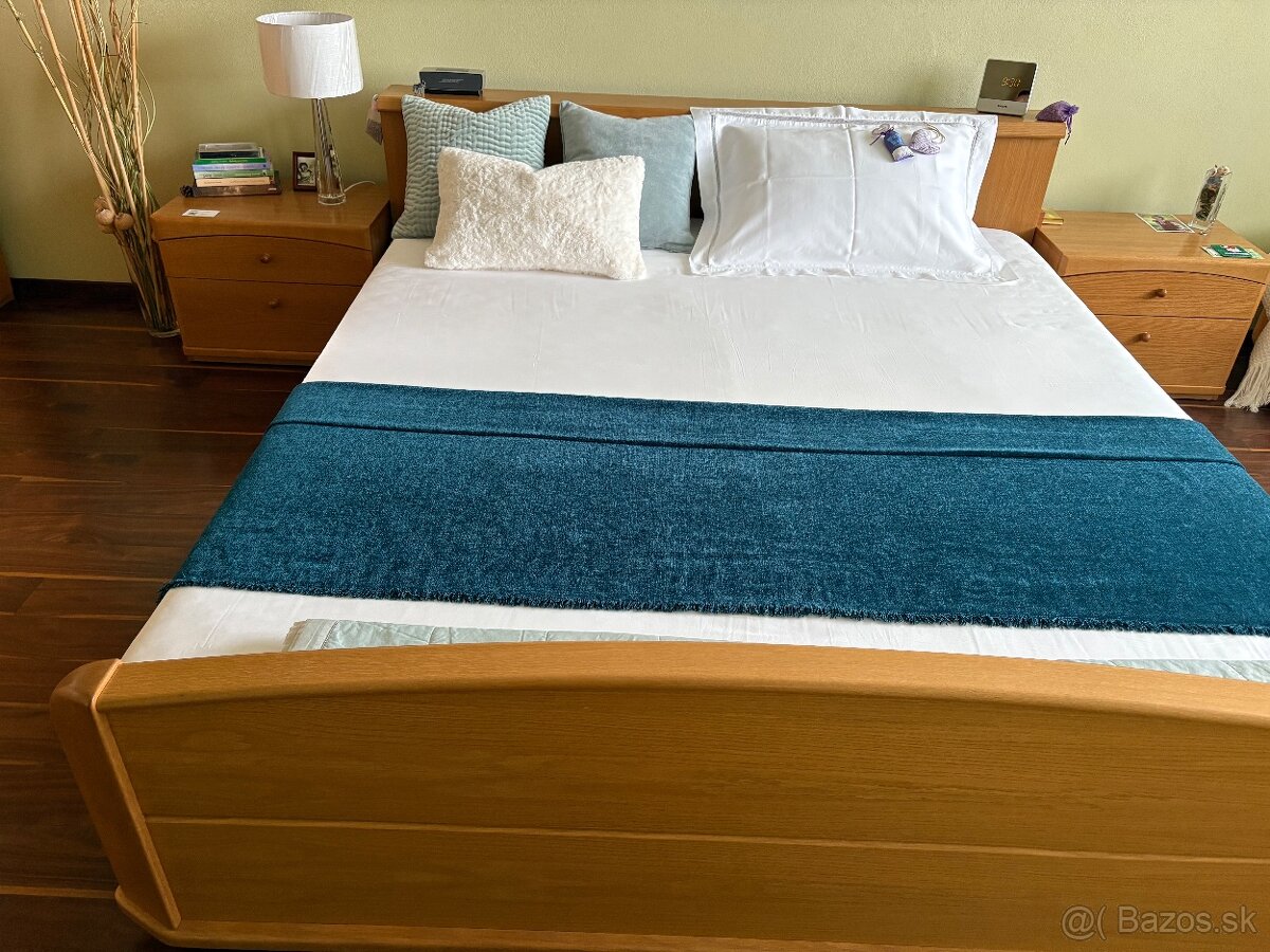 Dubová posteľ+nočné stolíky+skrine- kompletná spálňa - 2