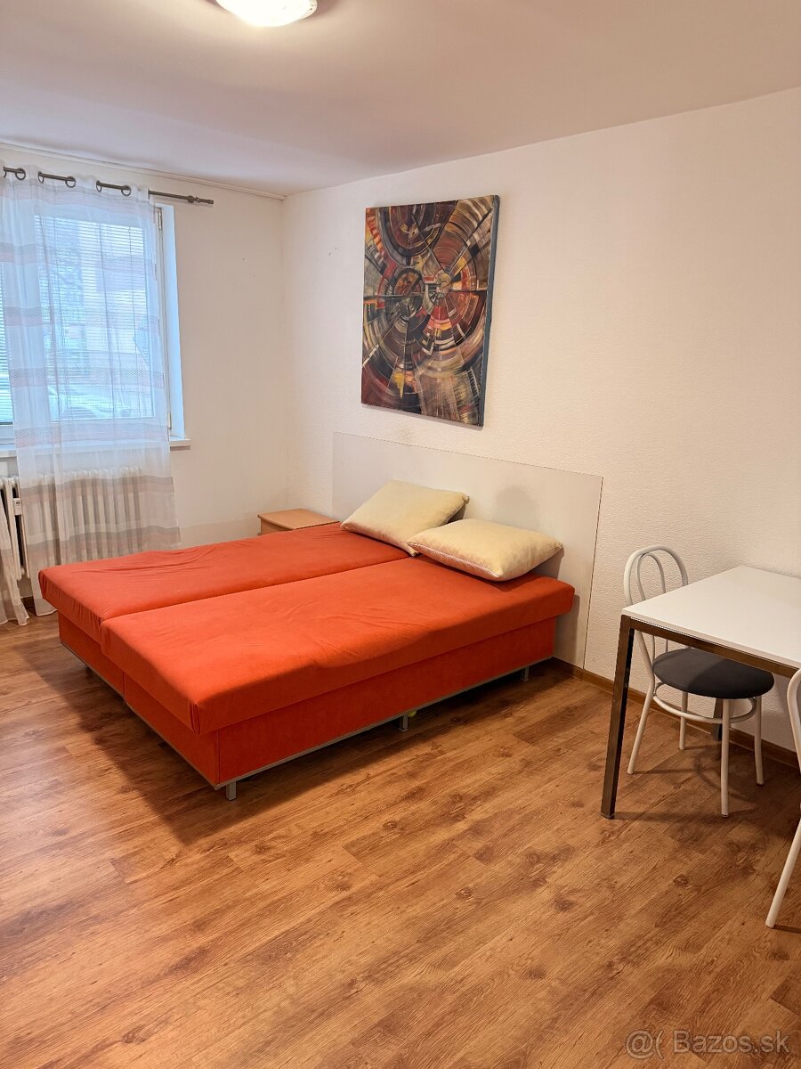 Prenájom 1-izbový byt Sereď - 2