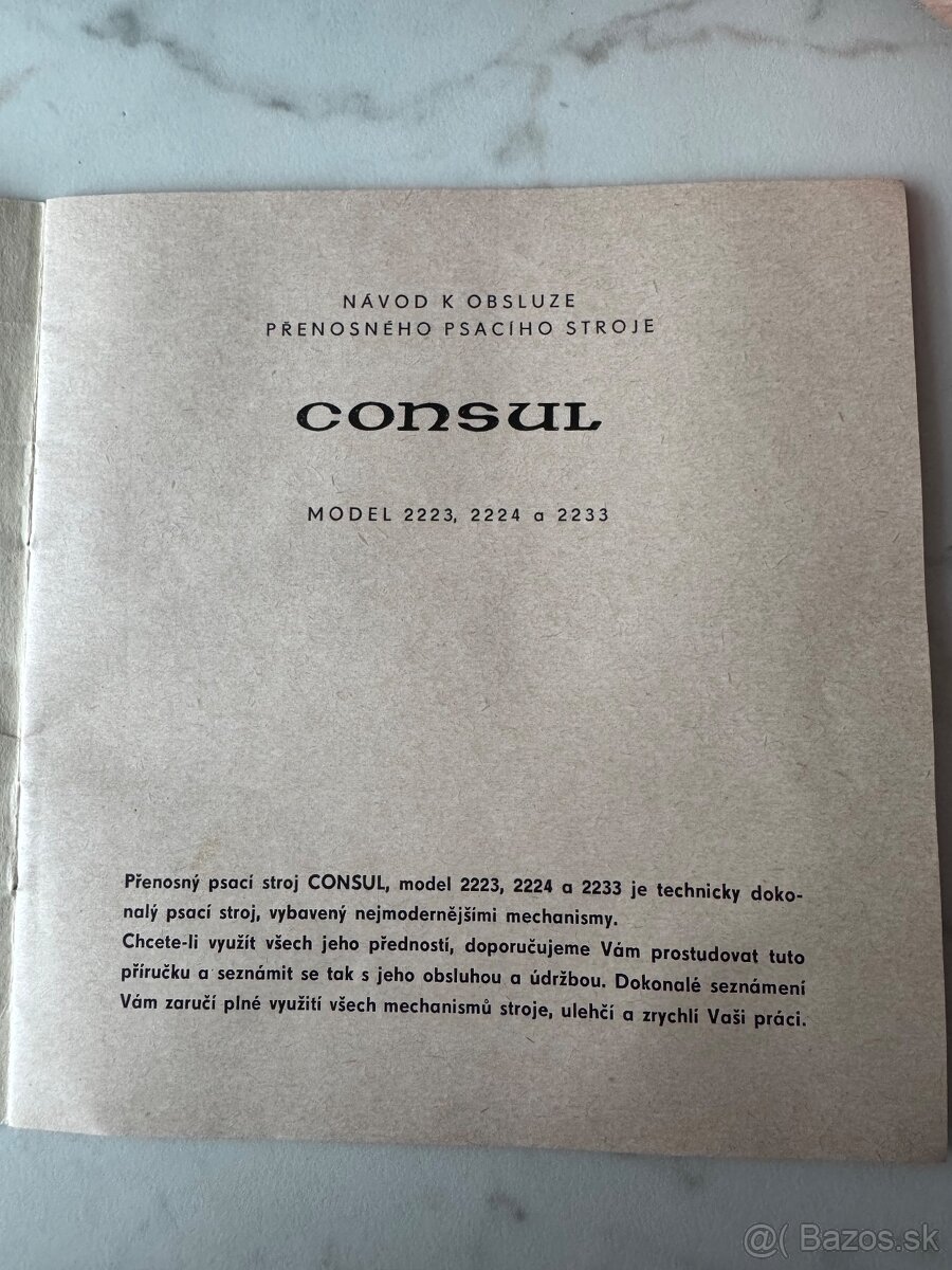 Písací stroj Consul kufríkový - 2