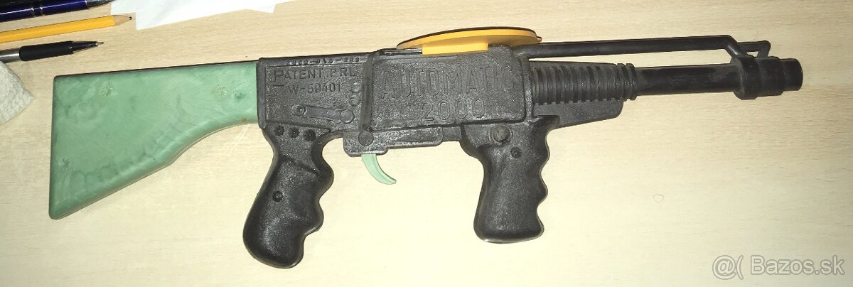 retro hracky - plastove hokejky, serm, samopal - 2