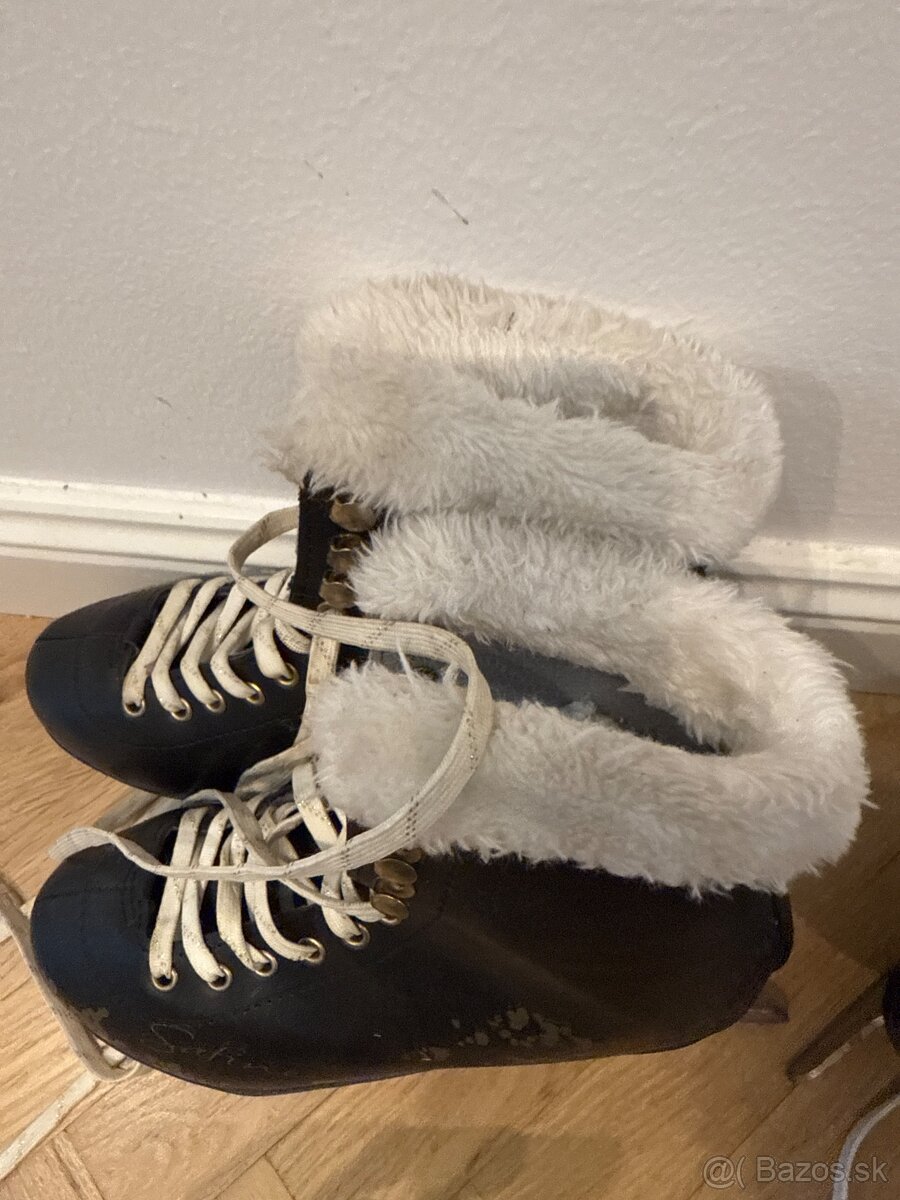 Dievčenské korčule velkost 36 - 2