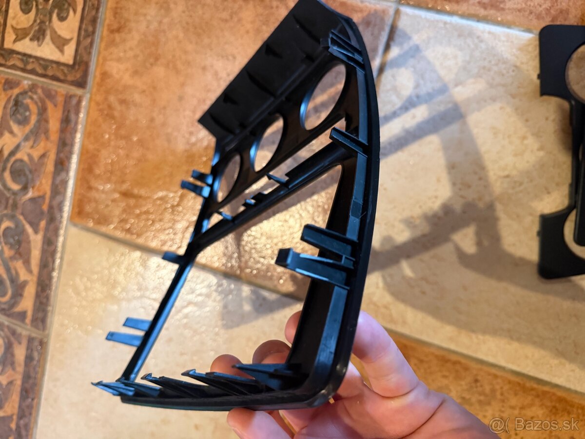 Kritky radia Octavia 2 - 2