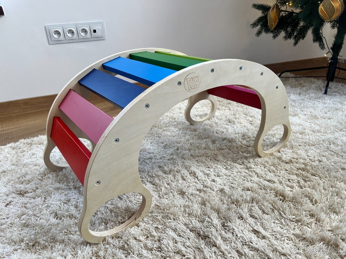 Dúhová Montessori hojdačka - 2