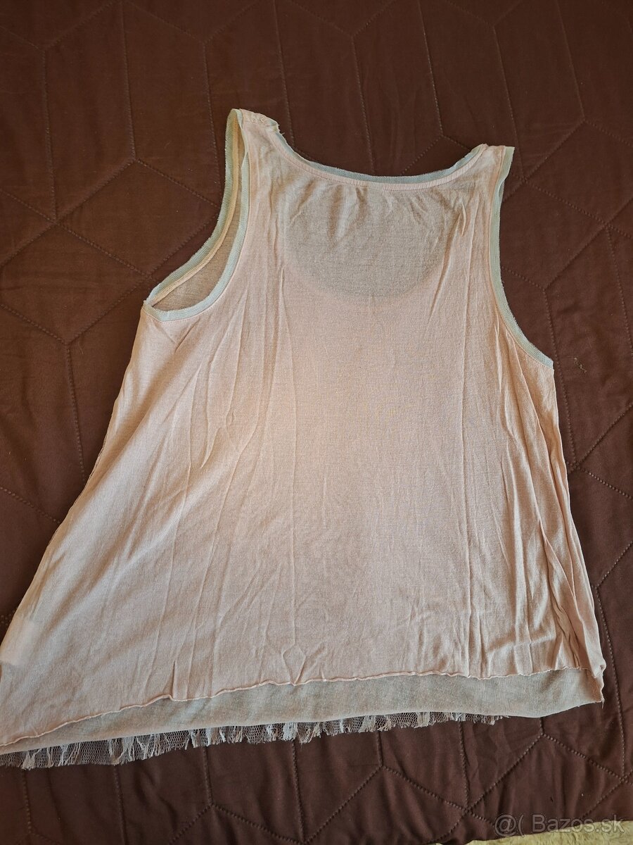 Trblietavý letný top - 2