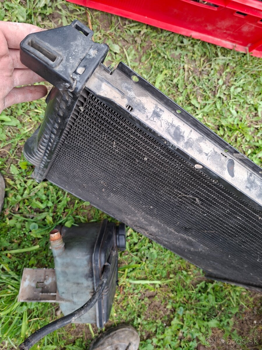 Chladič,Nádobka vody bmw e36 325tds - 2