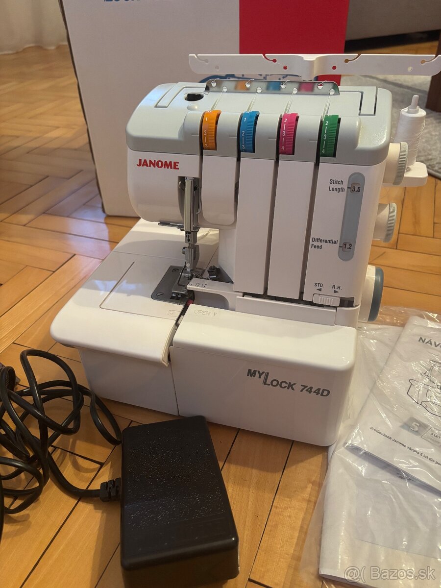 Predám Overlock 744D JANOME - 2