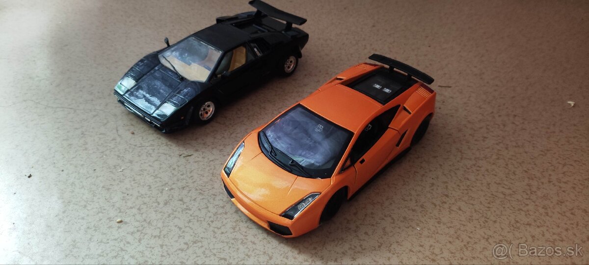 Lamborghini 1/24 - 2