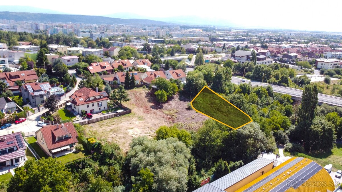 Pozemok o výmere 1 130 m2, Košice - Západ - 2