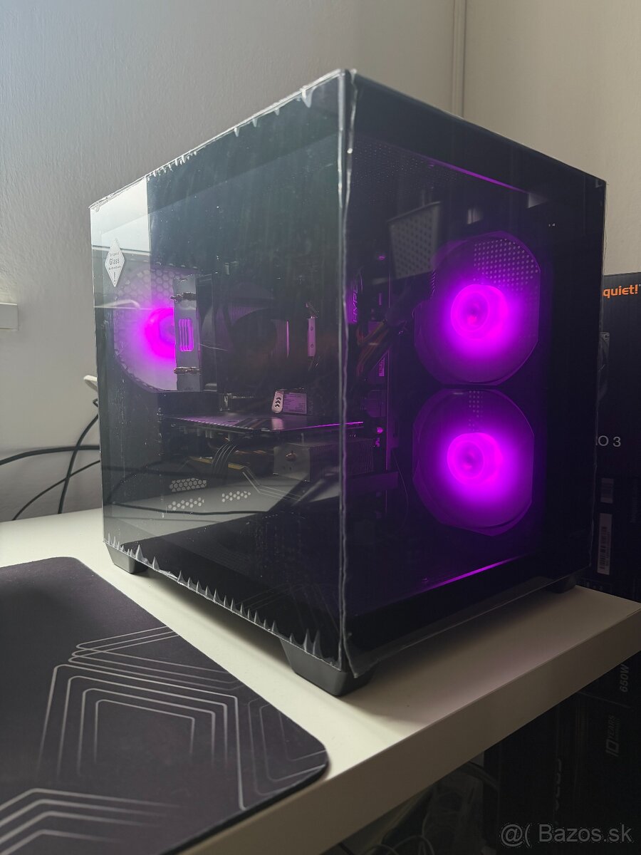 Herný PC - Intel Core i7 / 16 GB / 500 GB / RX 5600 XT - 2