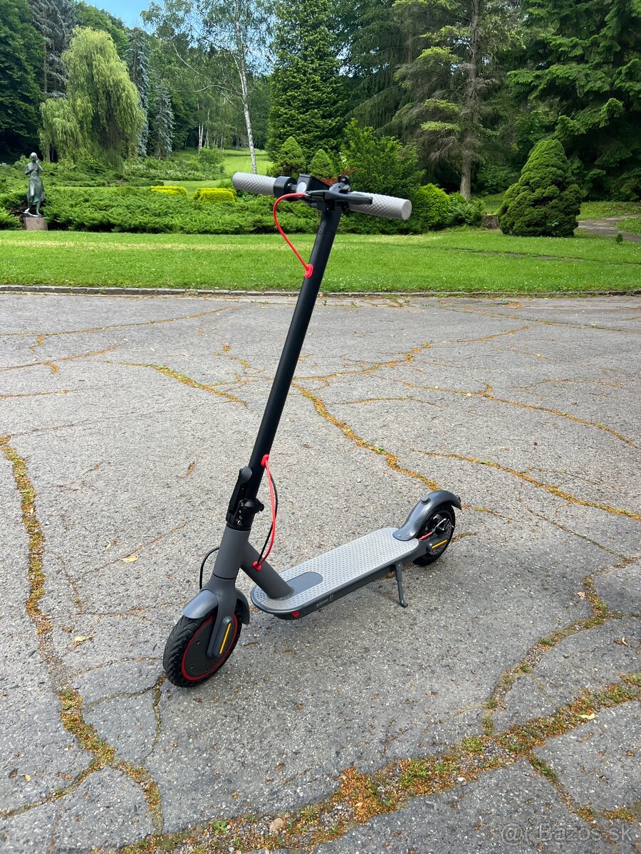 ČISTO NOVÁ ELEKTRICKÁ KOLOBEŽKA 350W – V KRABICI - 2