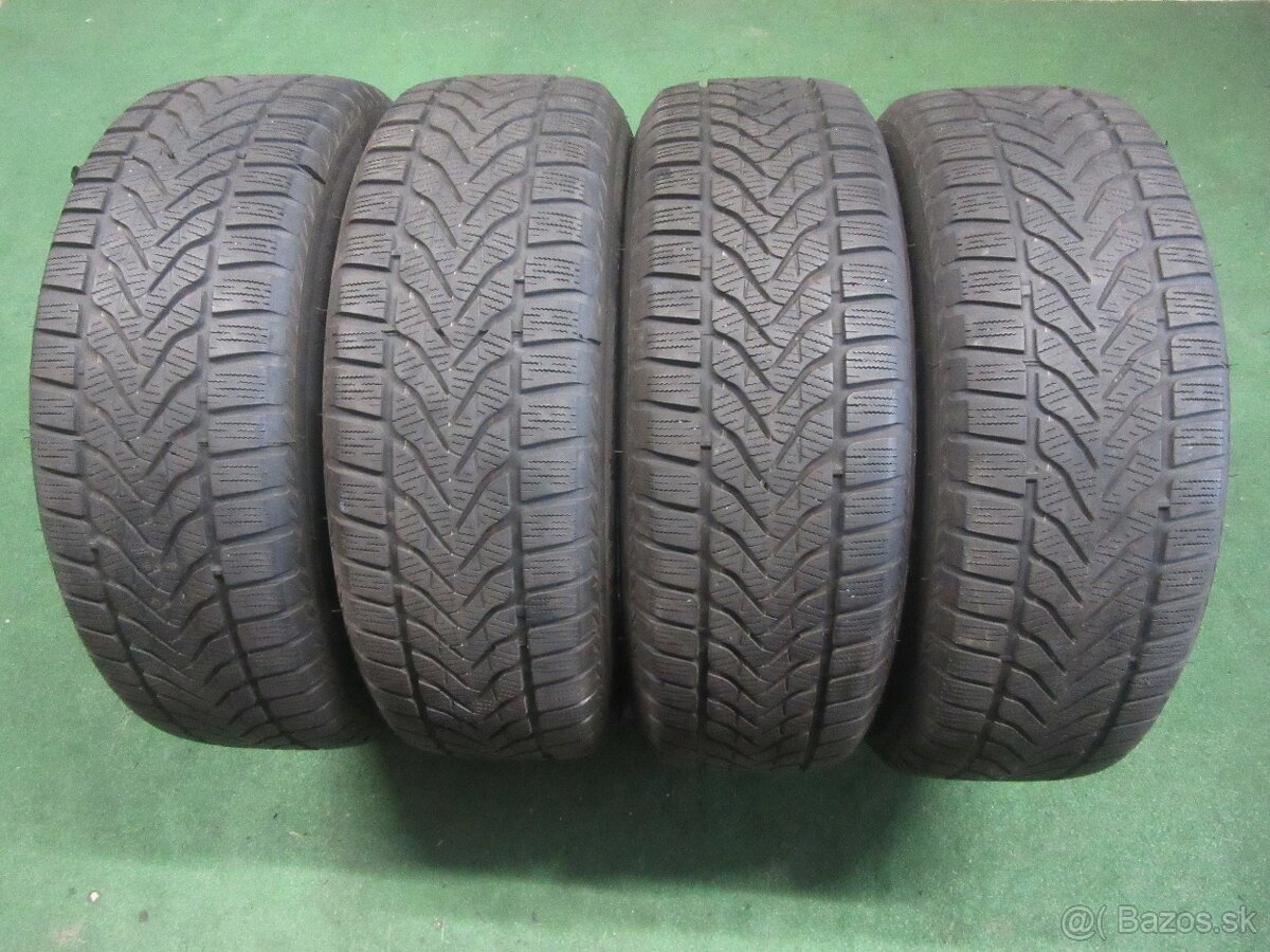 R17 zimná sada NISSAN rozteč 5x114,3 225/65r17 LASSA - 2