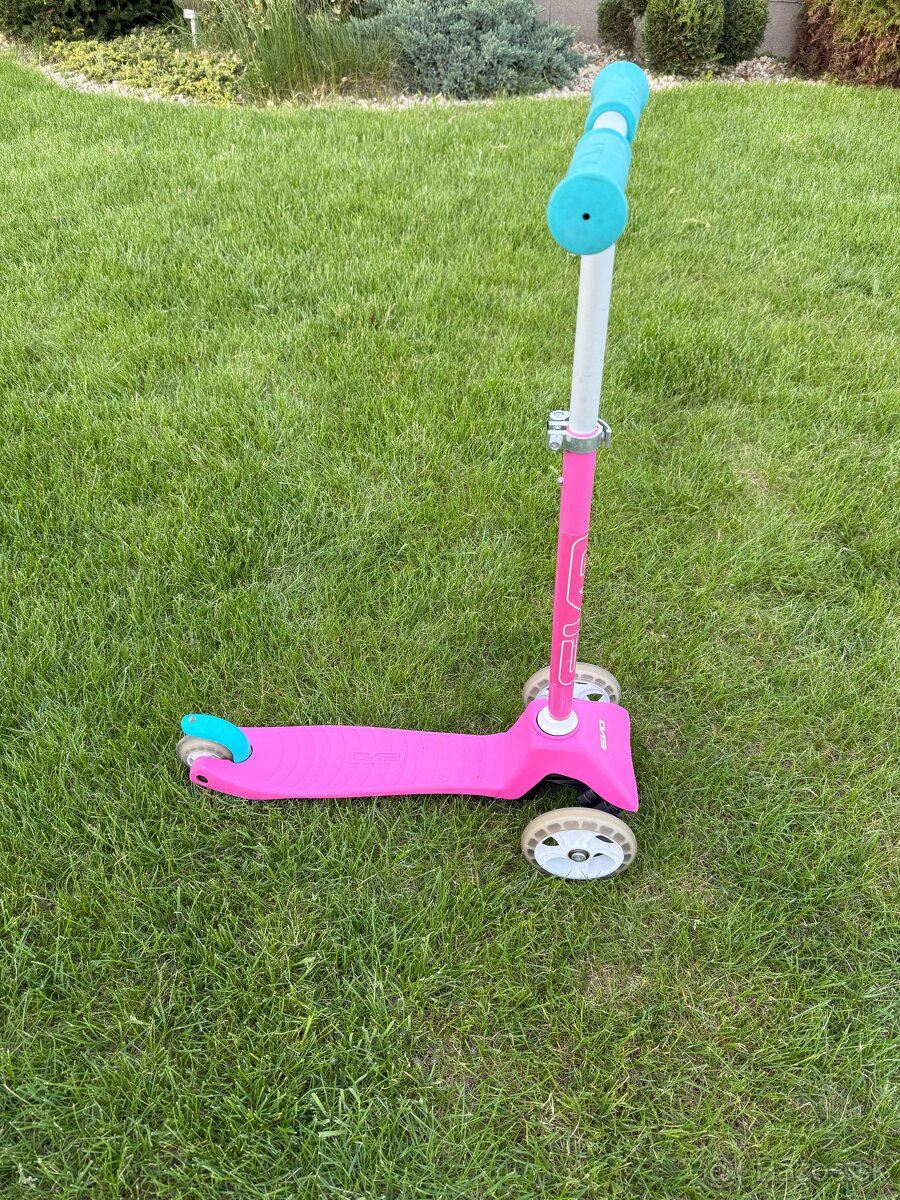 Detská trojkolesová kolobežka - 2