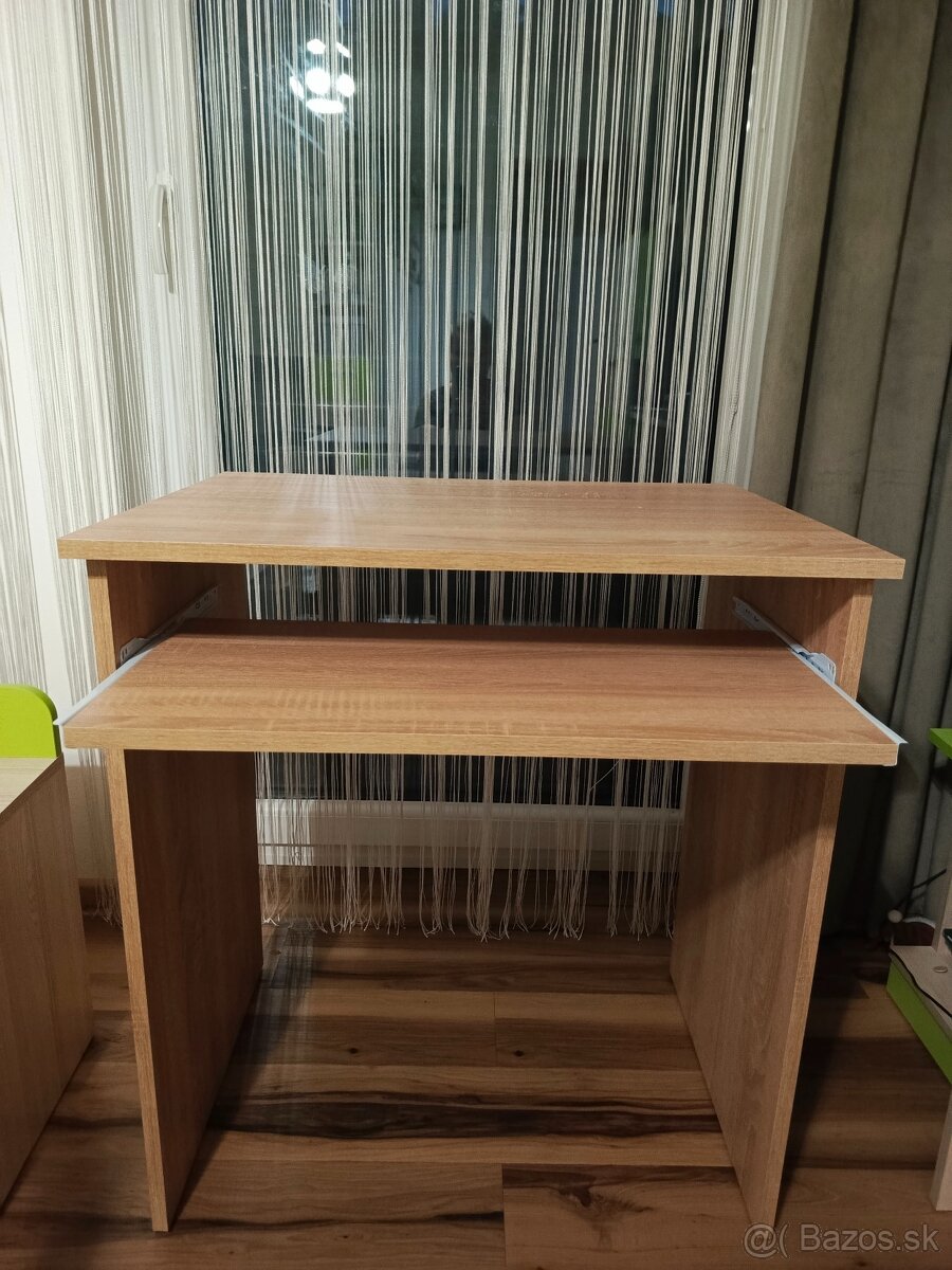 PC stôl s vysuvnou doskou - 2