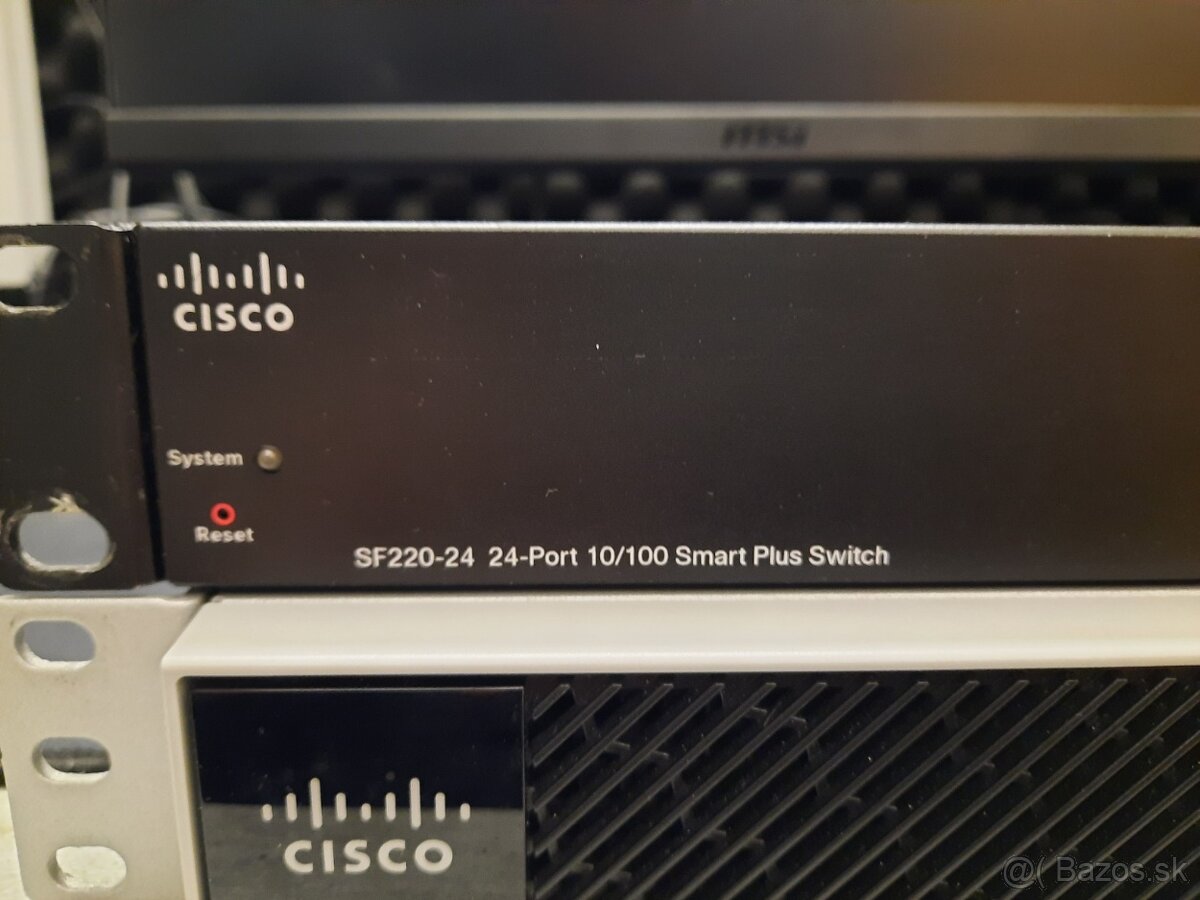 Switch Cisco SF-220-24 - 2