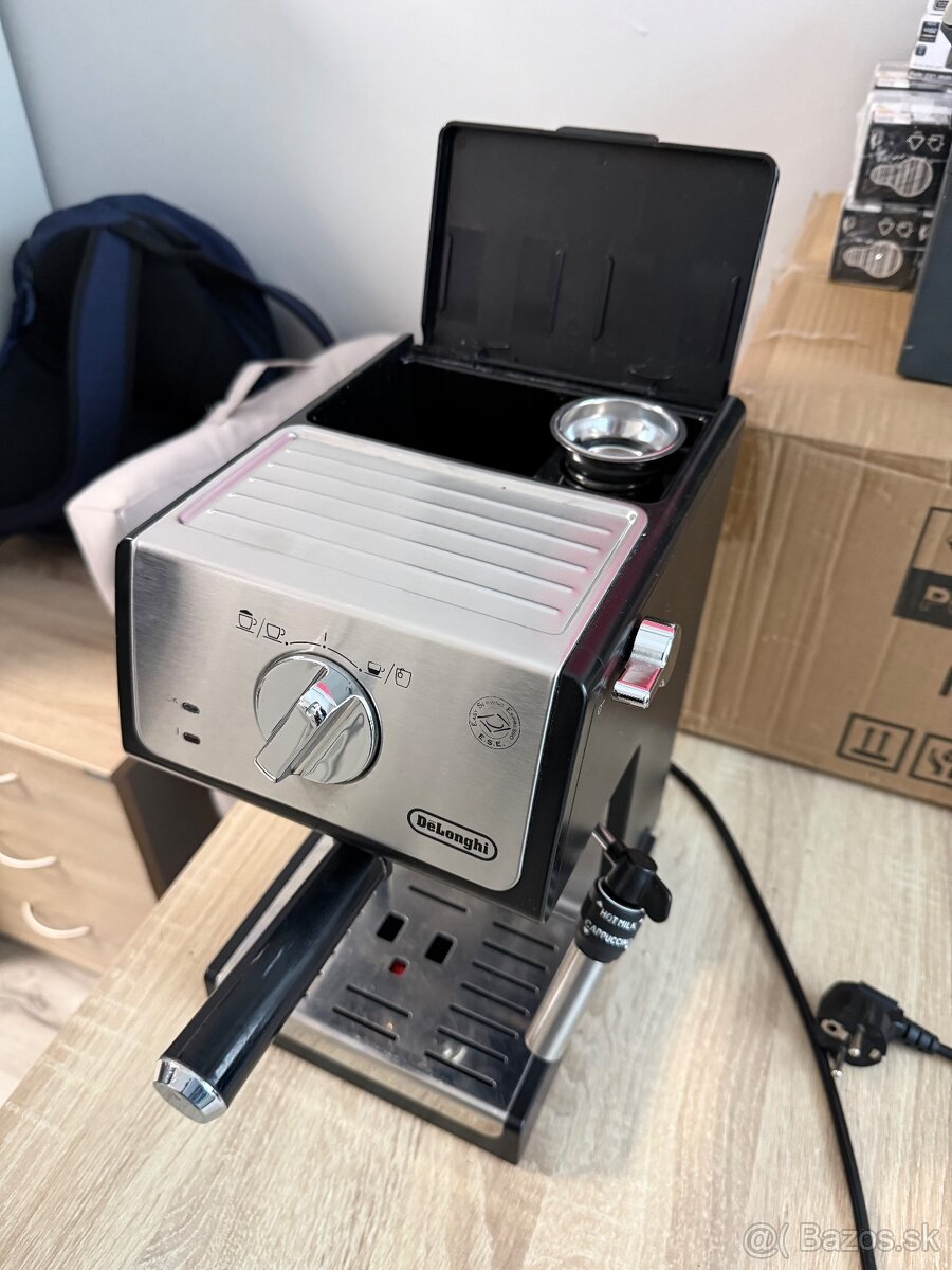 Predám kávový kávovar DeLonghi - 2