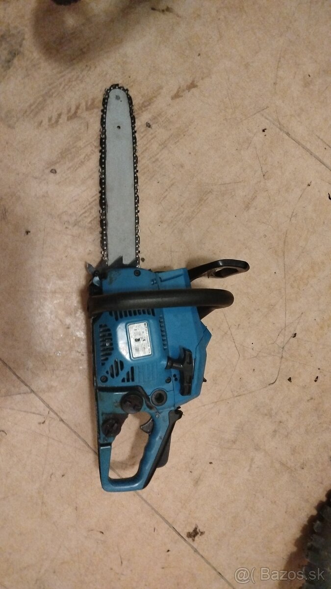 Motorová píla plne funkčna - 2